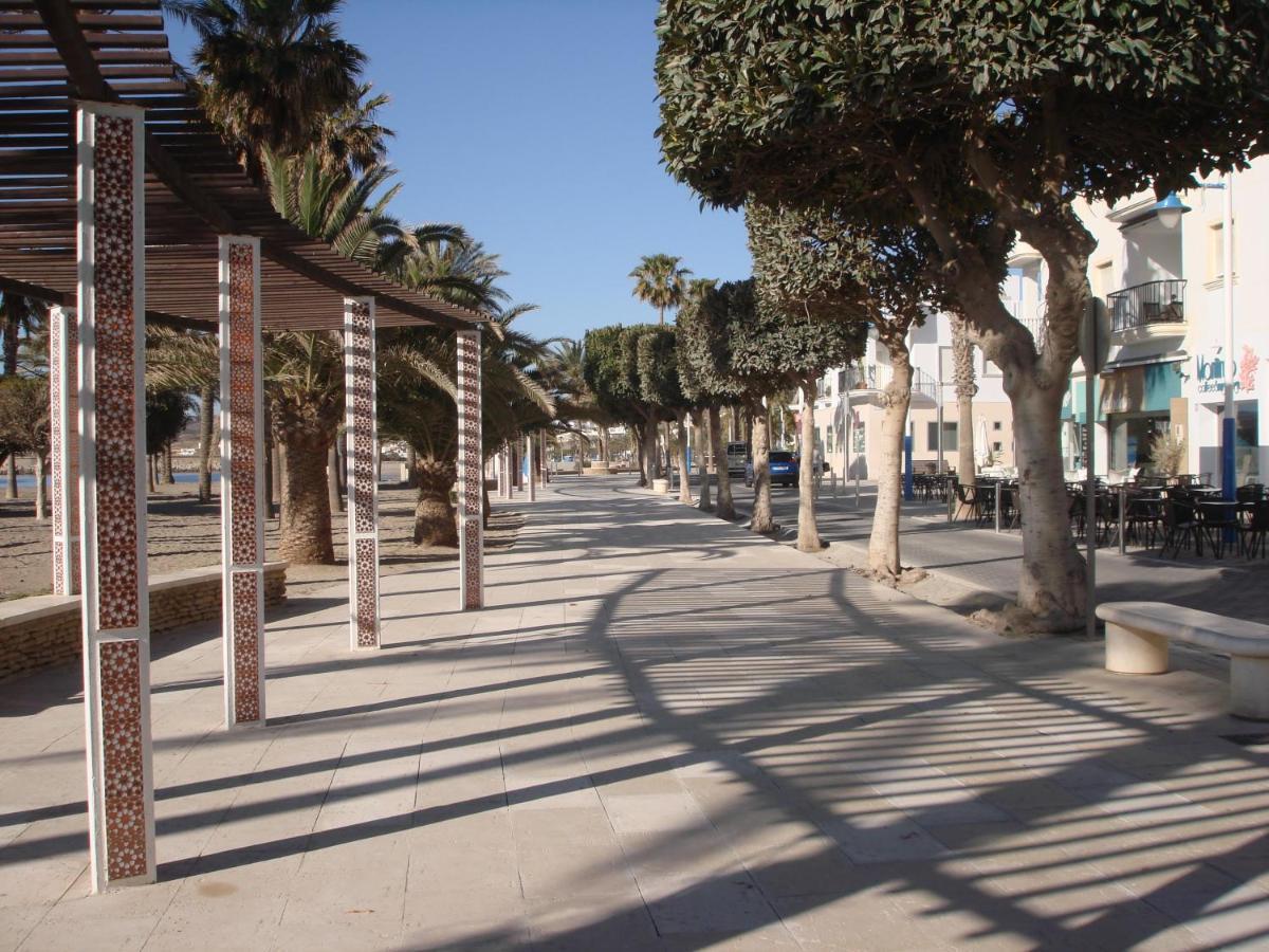 Pensión Sol y Playa Carboneras Exterior foto
