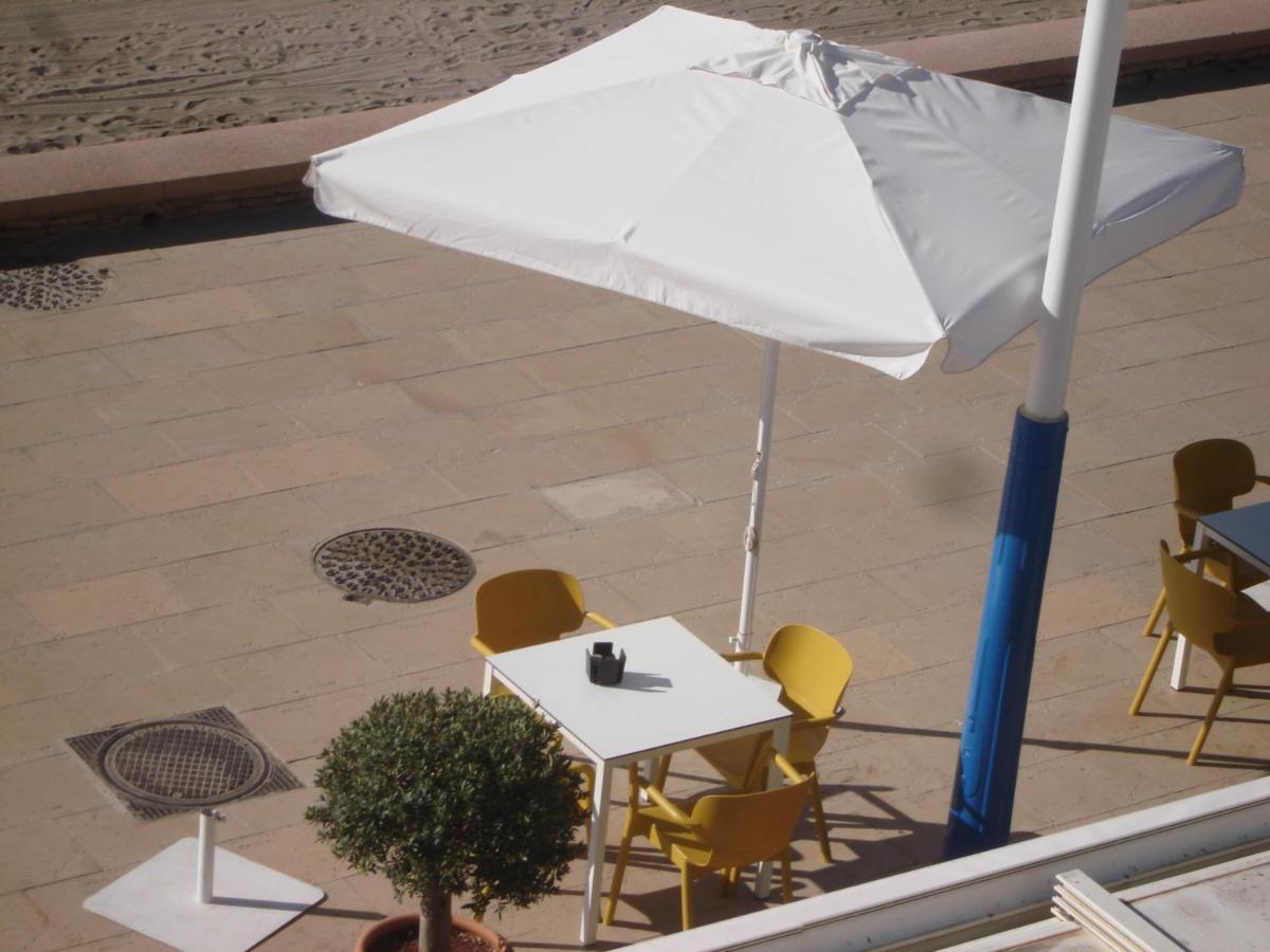 Pensión Sol y Playa Carboneras Exterior foto